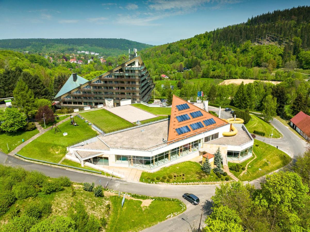 Interferie Aquapark Sport Hotel Malachit Swieradow-Zdroj Exterior photo