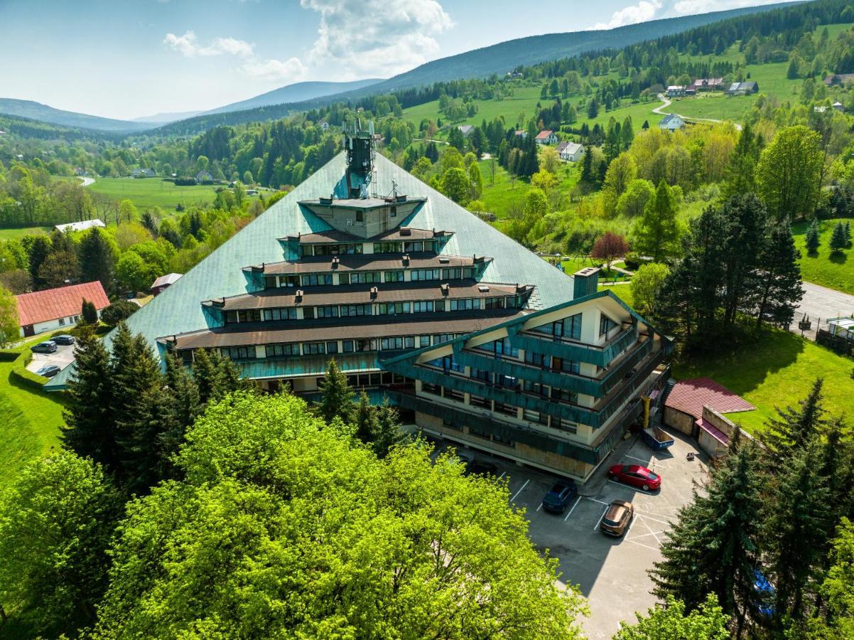 Interferie Aquapark Sport Hotel Malachit Swieradow-Zdroj Exterior photo